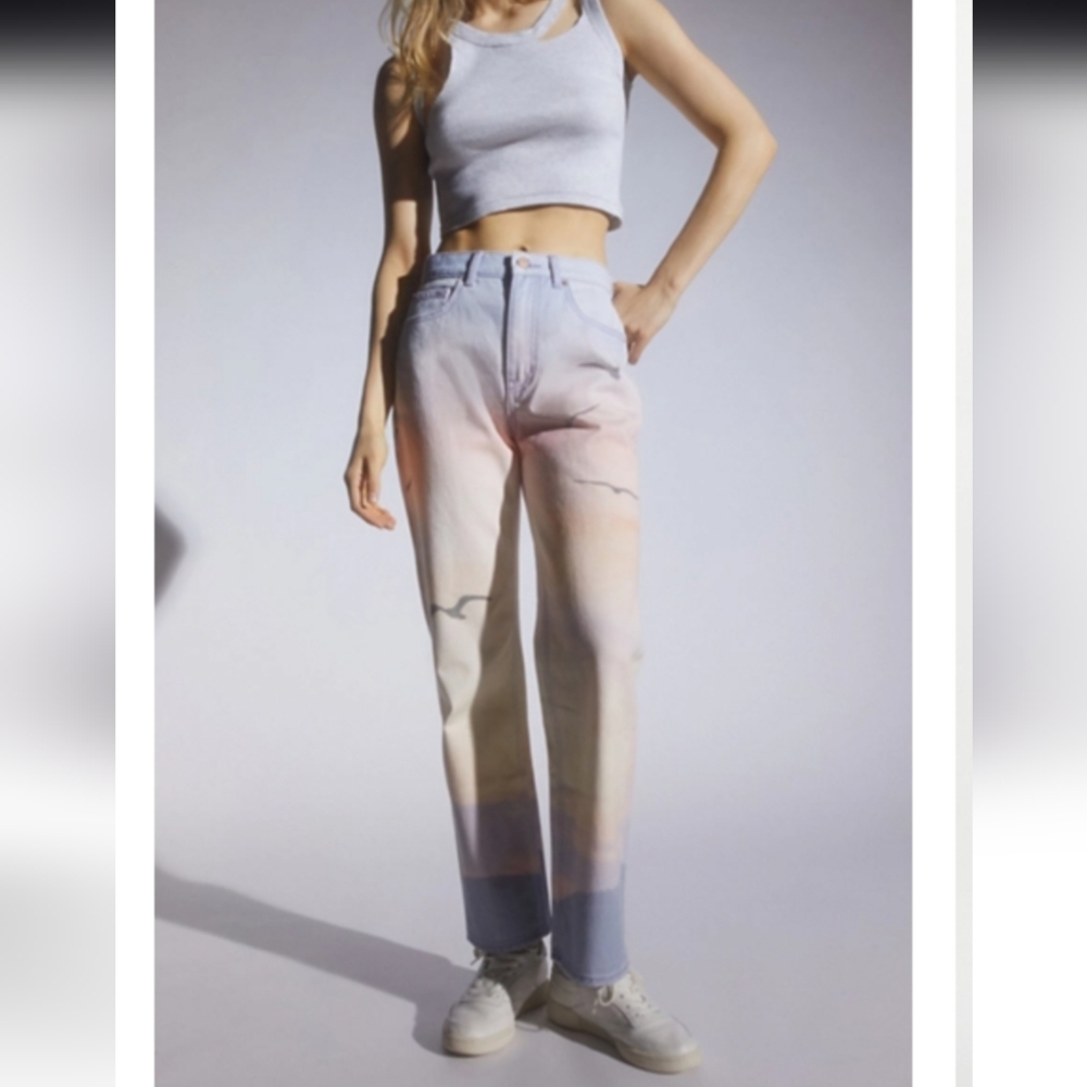 Urban Outfitters BDG High Waisted Cowboy Jeans  31